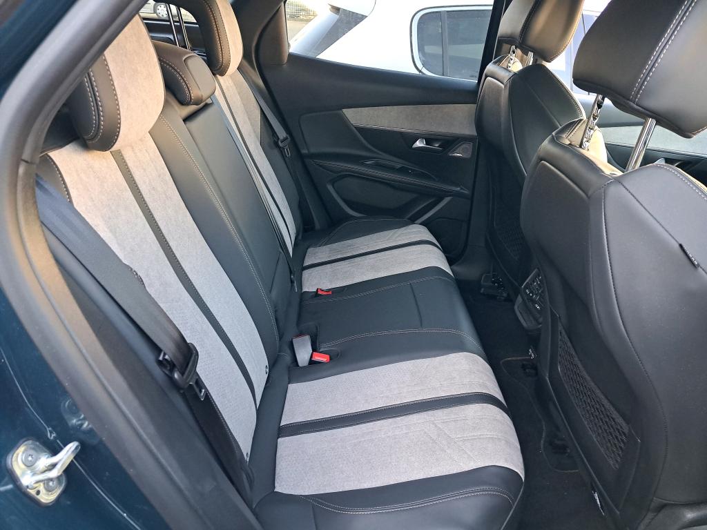 Peugeot 3008 Hybrid4 300 e-EAT8 GT Pack 2021