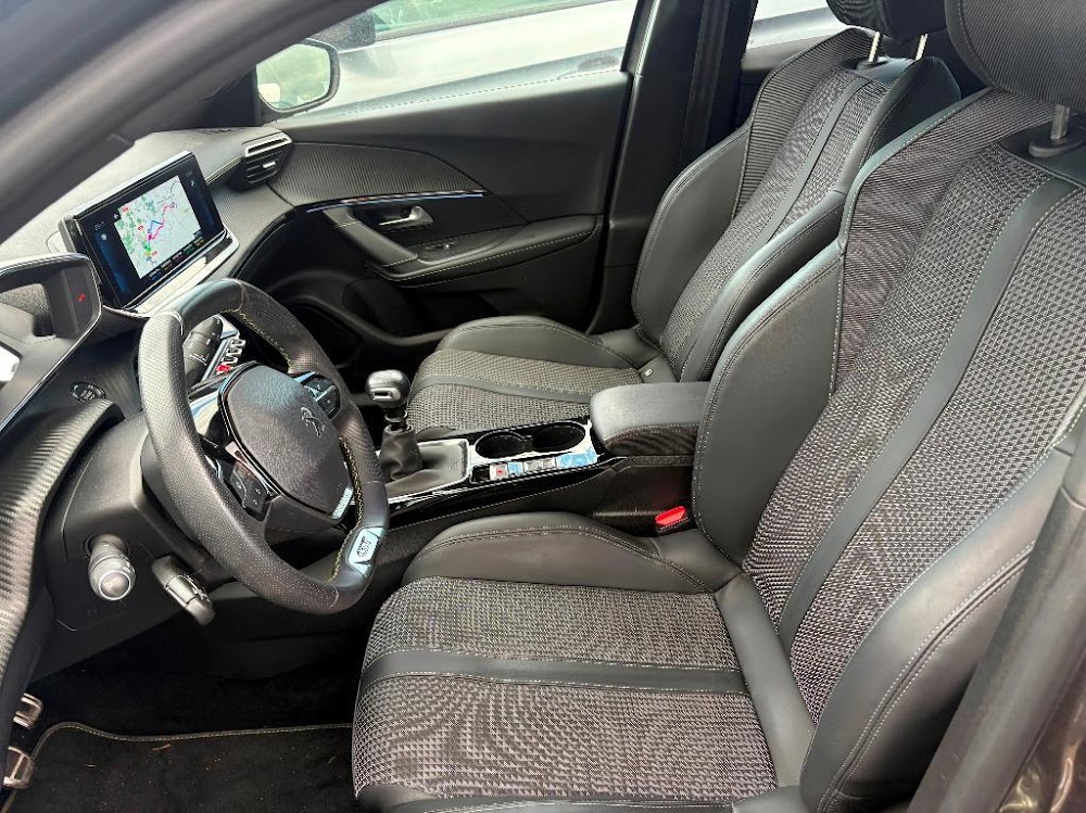 Foto Peugeot 2008 16