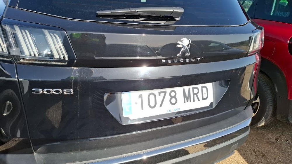 Peugeot 3008 3008 Allure Pack Gasolina 130 S&S 6 Vel. MAN