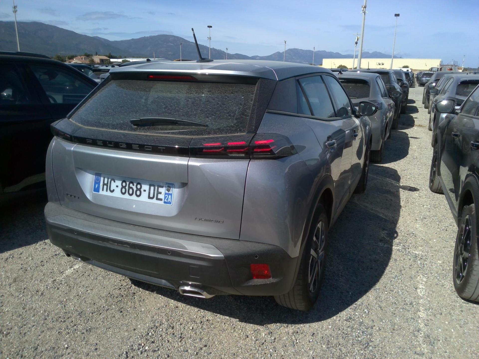 Peugeot 2008 Hybrid 136 e-DCS6 Style 2025