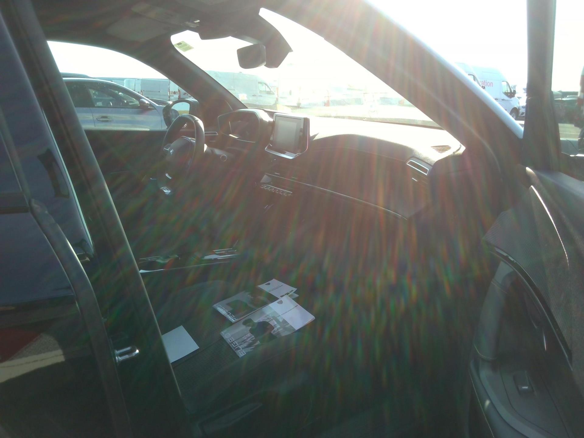 Peugeot 2008 Electrique 136 ch GT 2023