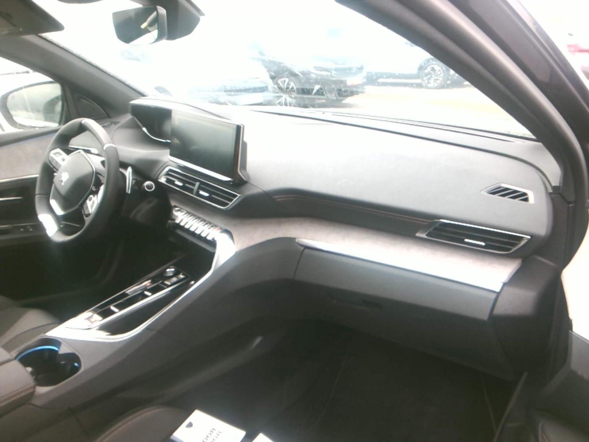 Peugeot 3008 Hybrid 225 e-EAT8 GT 2023