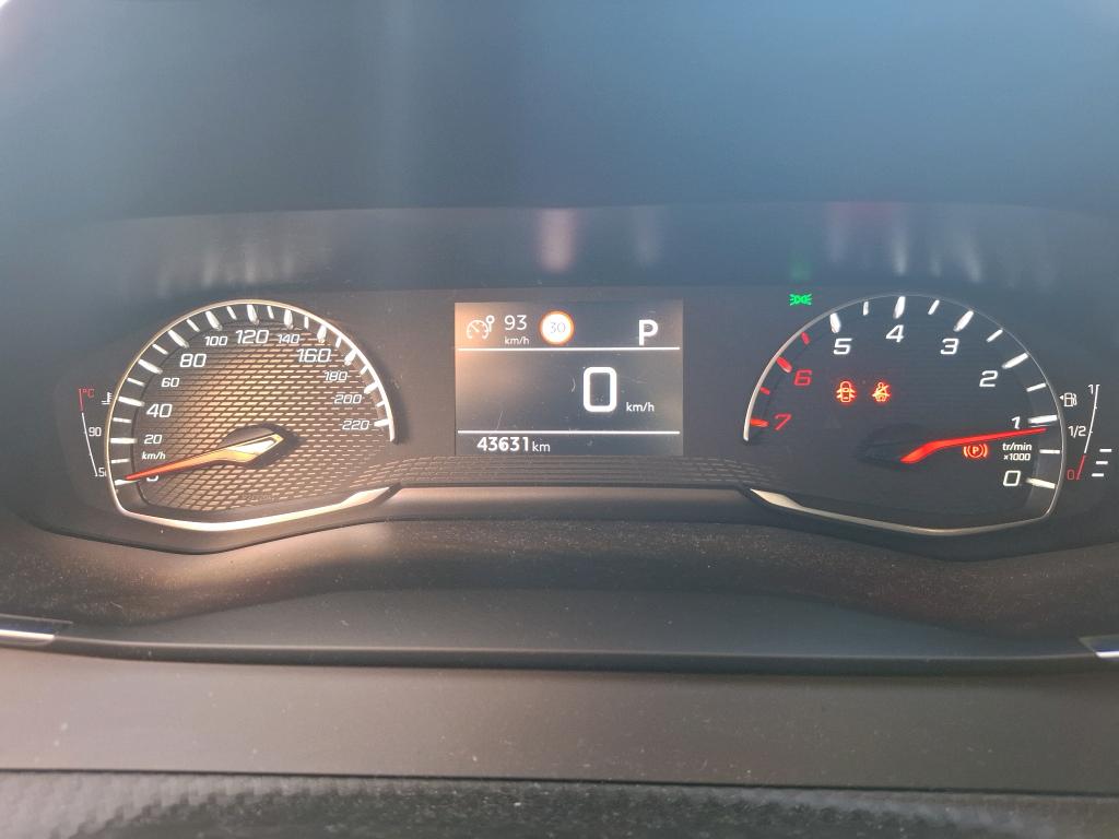 Peugeot 2008 BlueHDi 130 S&S EAT8 Allure 2022