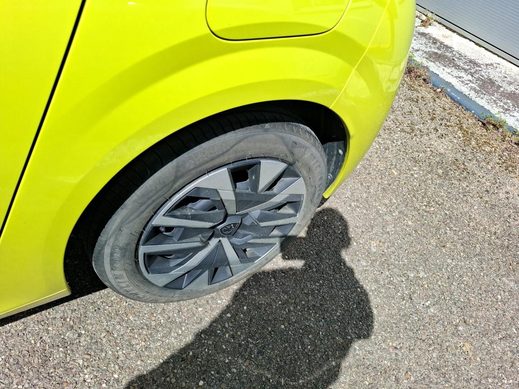 Peugeot 208 100 S&S BVM6 Style 2025