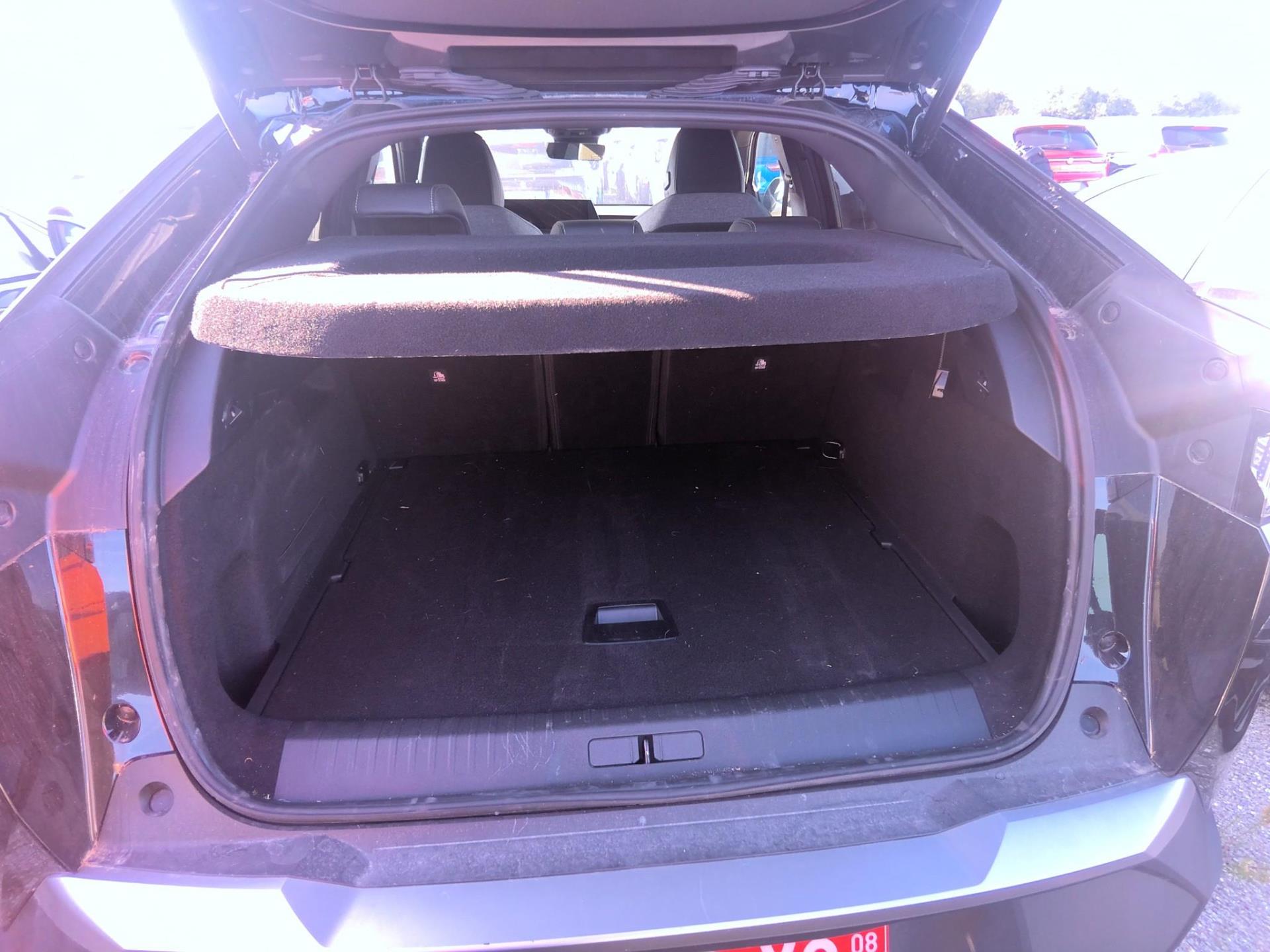 Peugeot 3008 Hybrid 136 e-DCS6 GT 2025