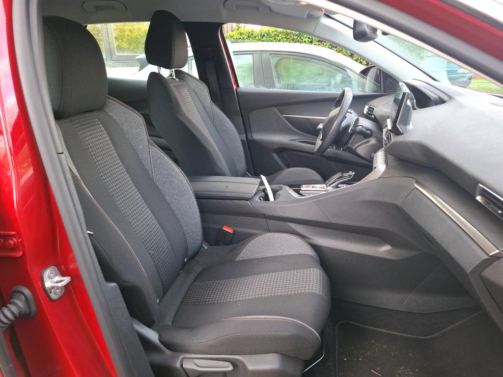 Peugeot 3008 BlueHDi 130ch S&S EAT8 Active Pack 2022