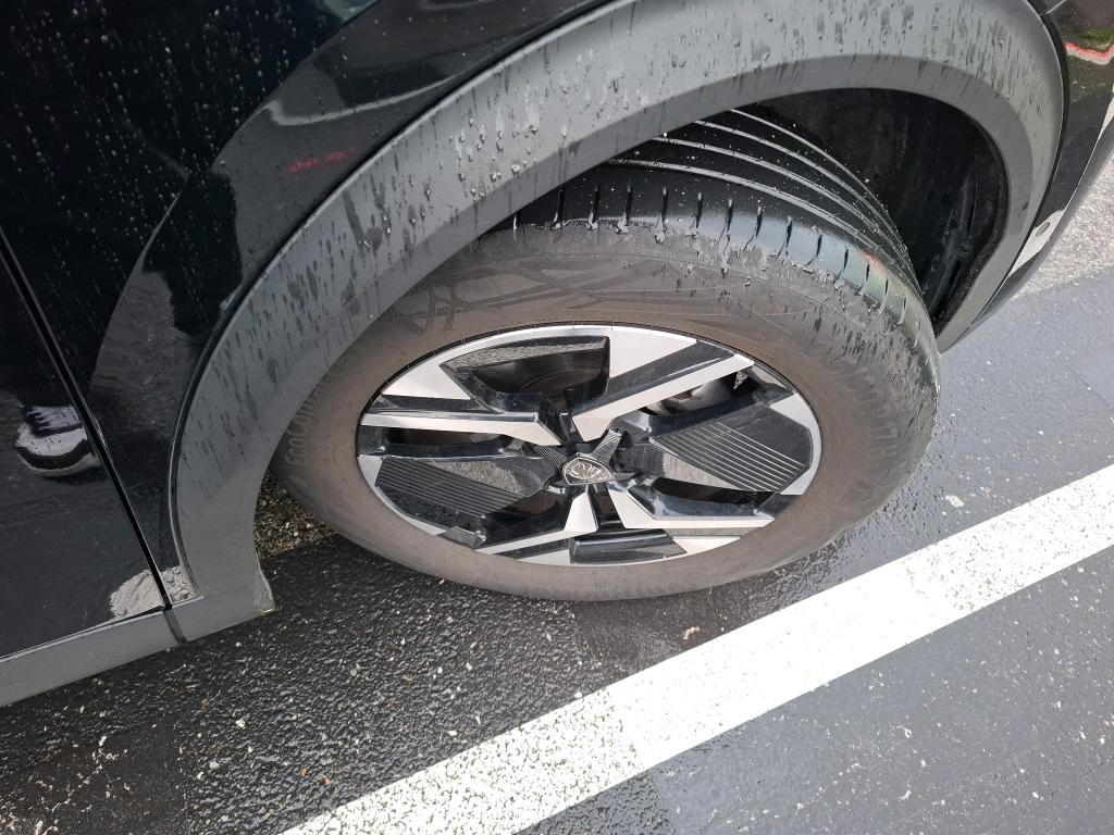 Peugeot 2008 PureTech 130 S&S EAT8 GT 2024