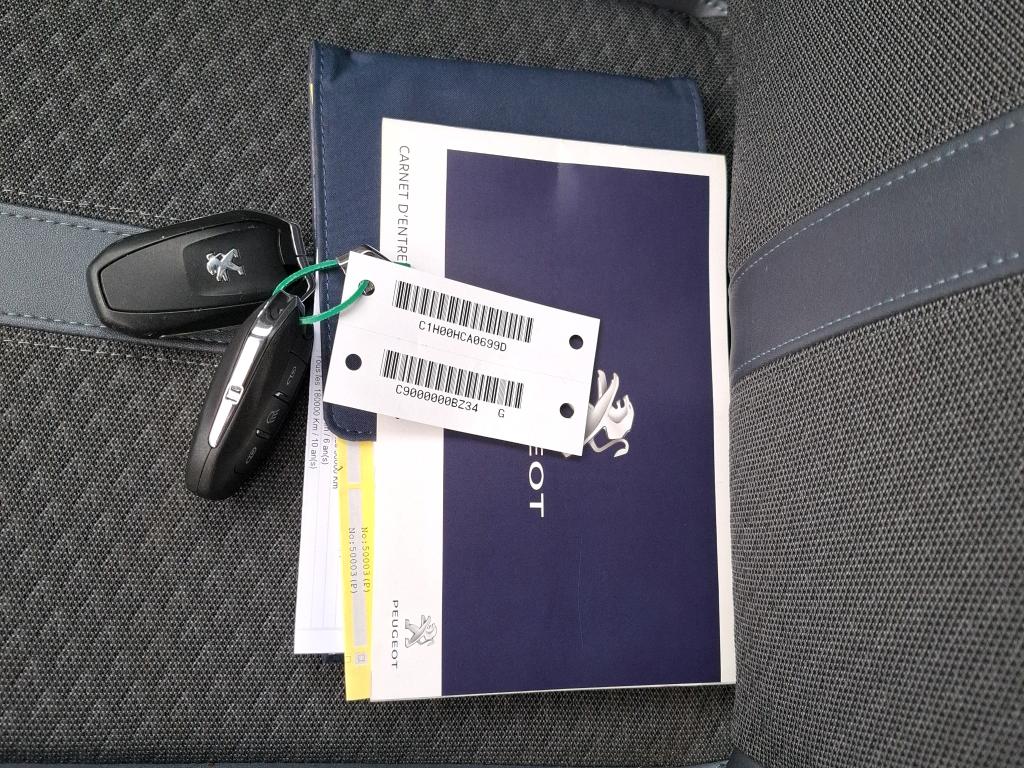 Peugeot 2008 BlueHDi 130 S&S EAT8 Allure Business 2020