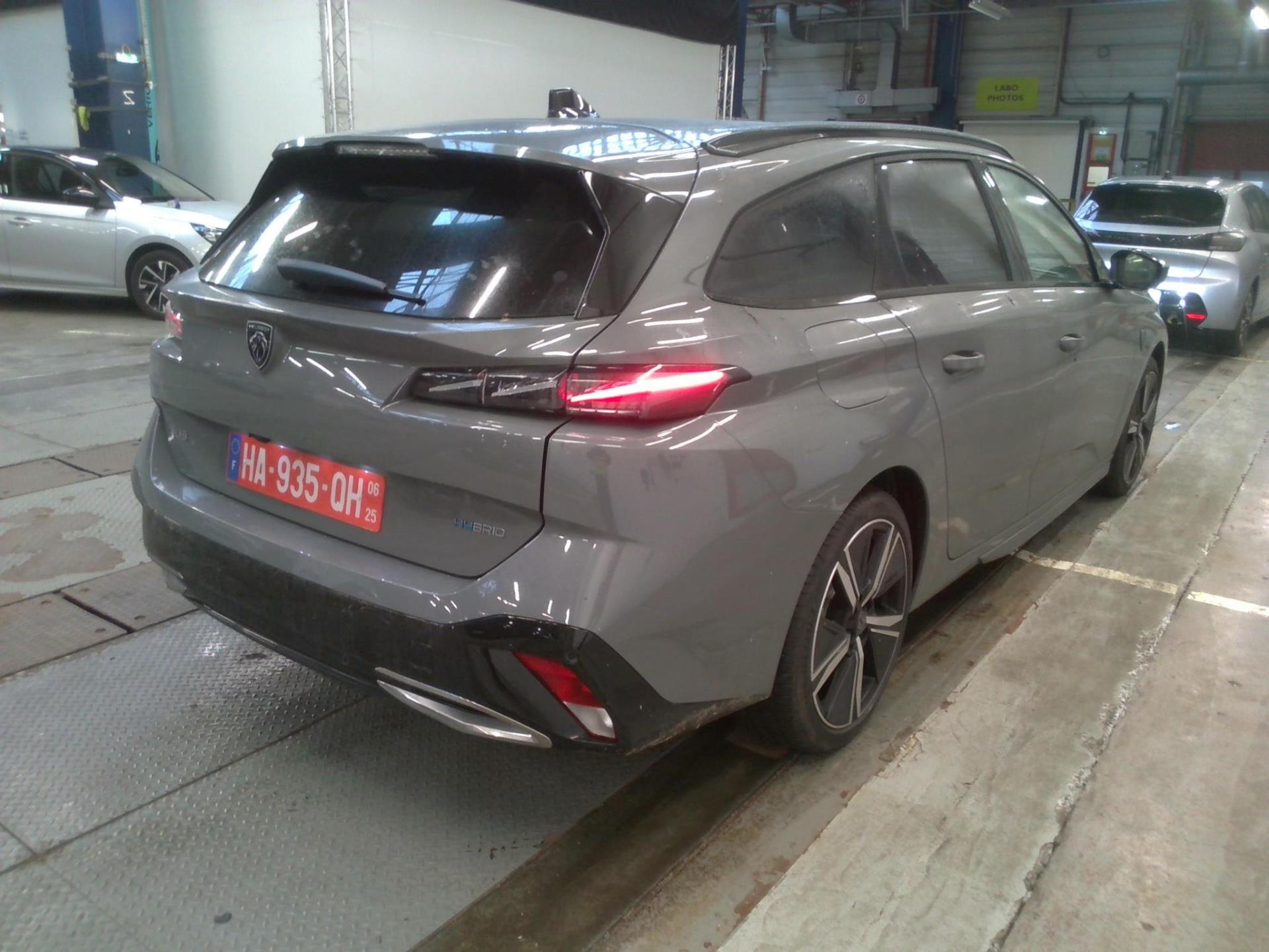 Peugeot 308 SW PHEV 225 e-EAT8 GT 2024