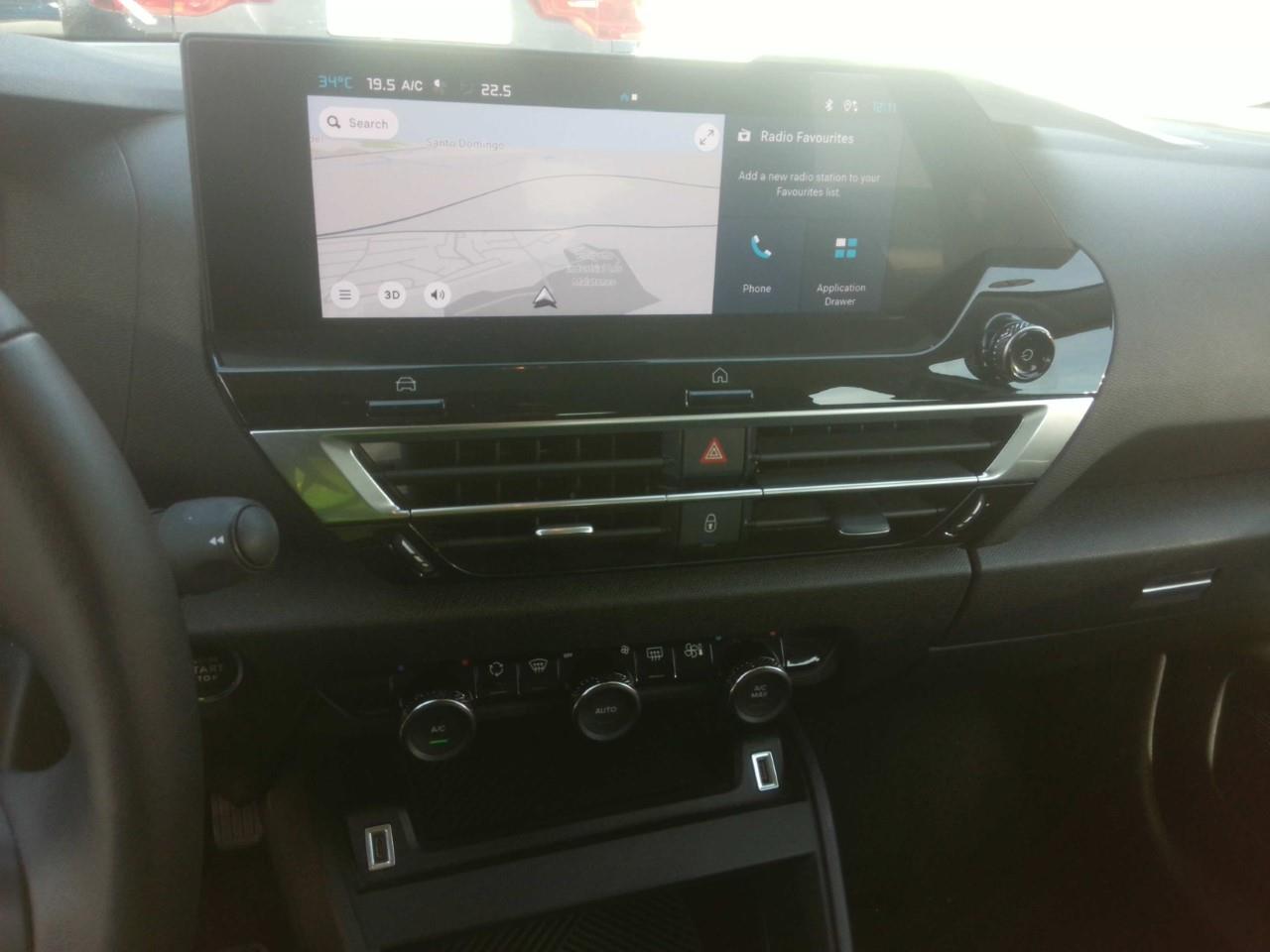 Foto Citroën C4 X 8