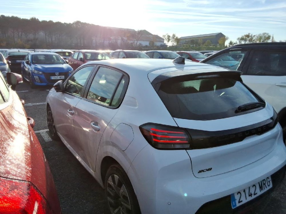 Foto Peugeot 208 7