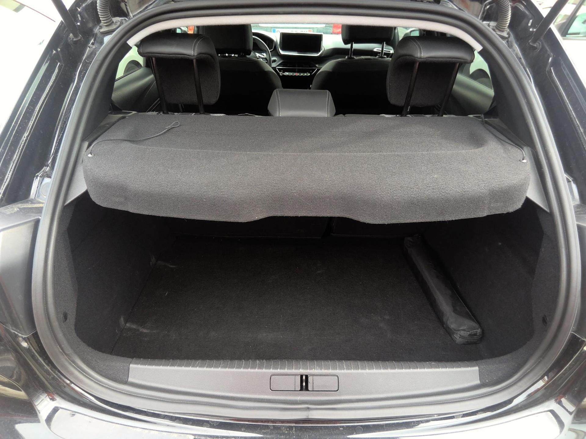 Peugeot 208 Hybrid 100 e-DCS6 Allure 2024