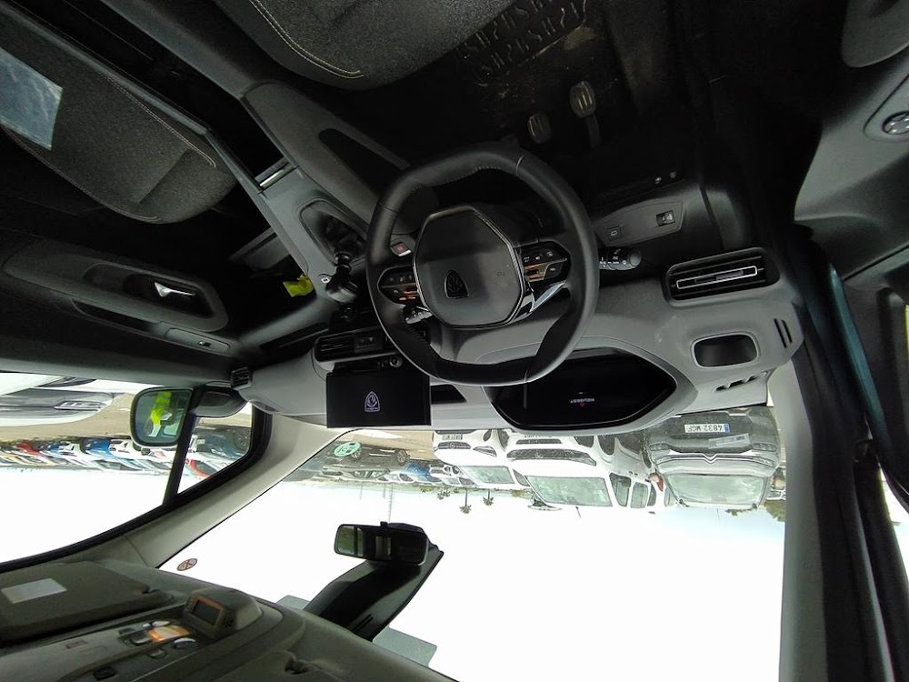 Foto Peugeot Rifter 9