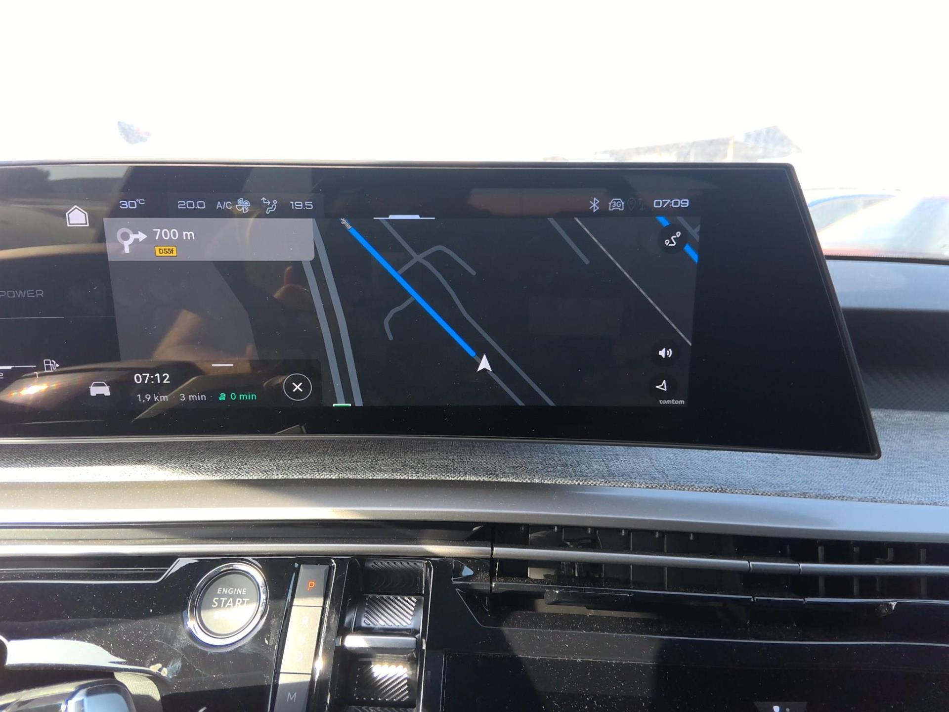 Peugeot 3008 Hybrid 136 e-DCS6 Allure 2025