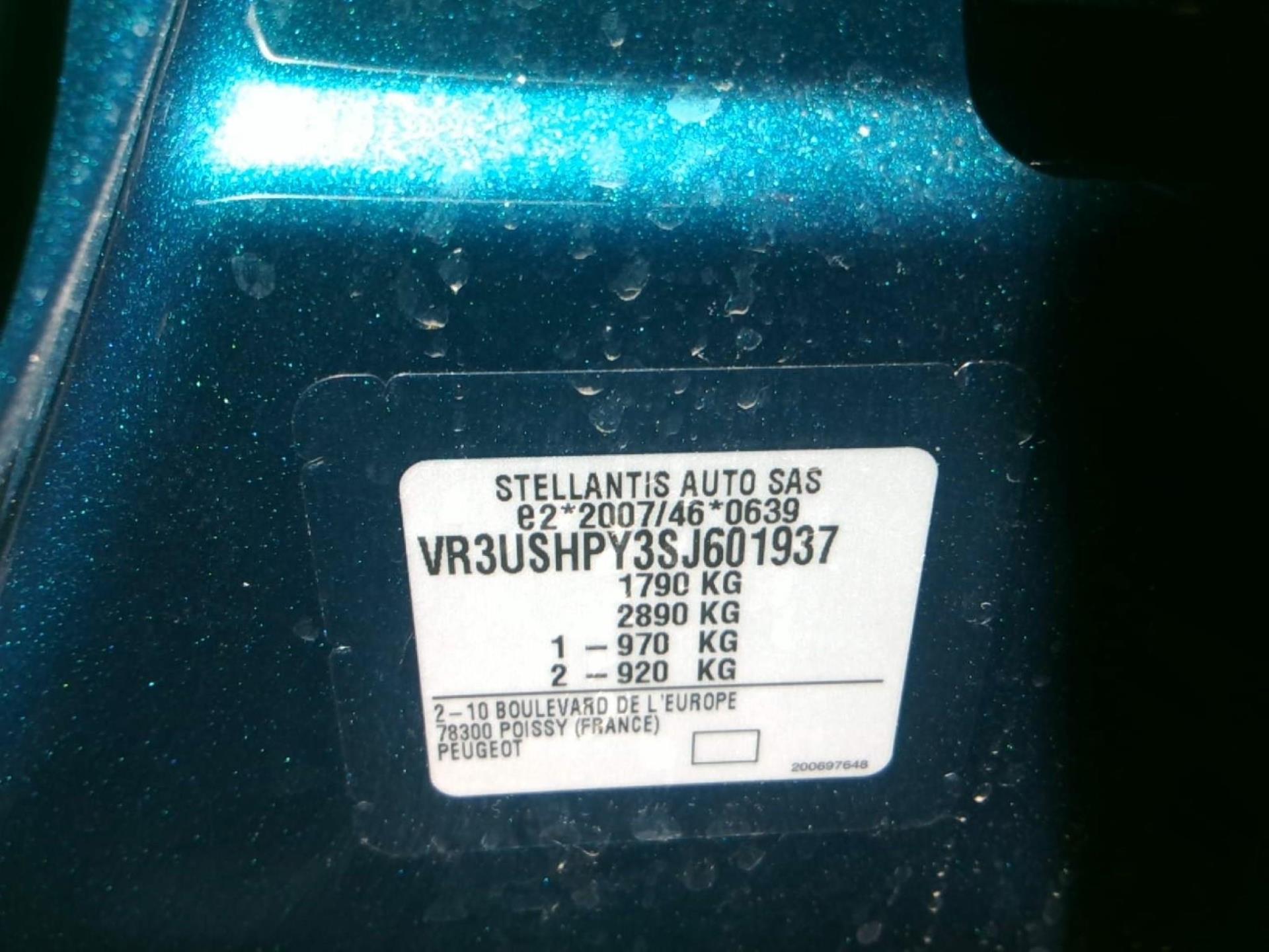 Peugeot 2008 Hybrid 145 e-DCS6 Style 2025