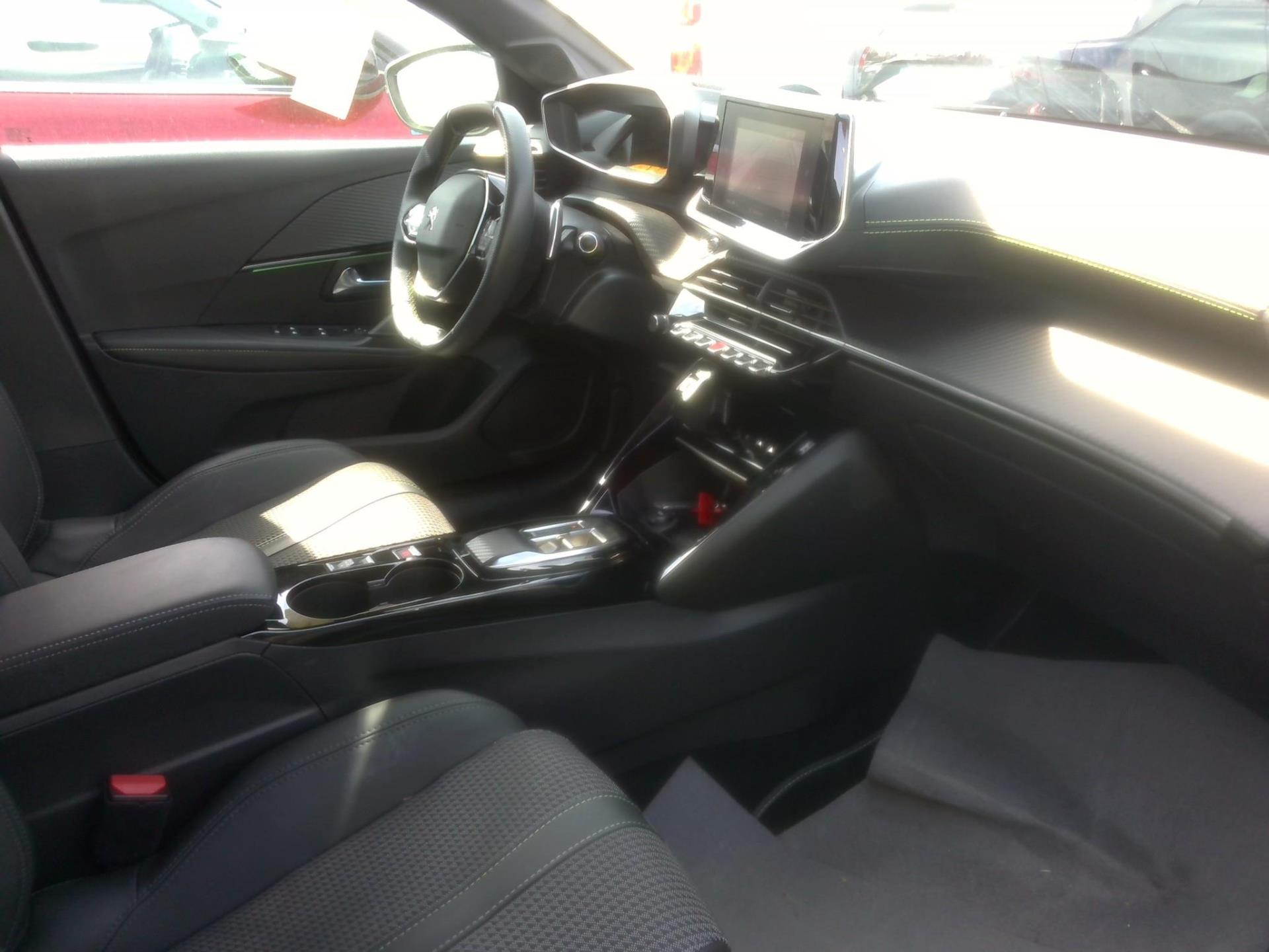 Peugeot 208 PureTech 100 S&S EAT8 GT 2023