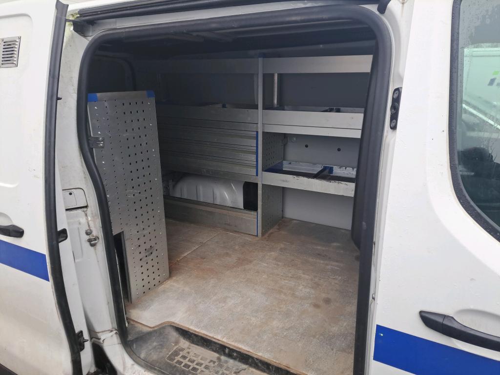 Peugeot EXPERT FGN TOLE STANDARD 2.0 BLUEHDI 120 S&S BVM6 ASPHALT 2020