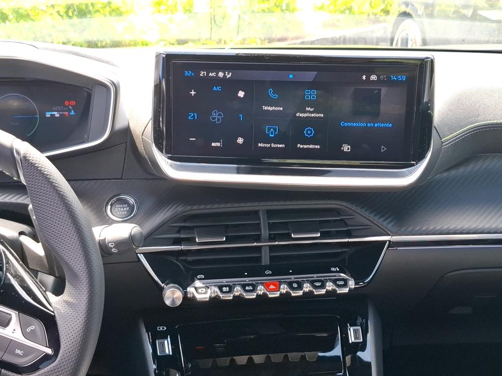 Peugeot 2008 Hybrid 145 e-DCS6 GT 2025
