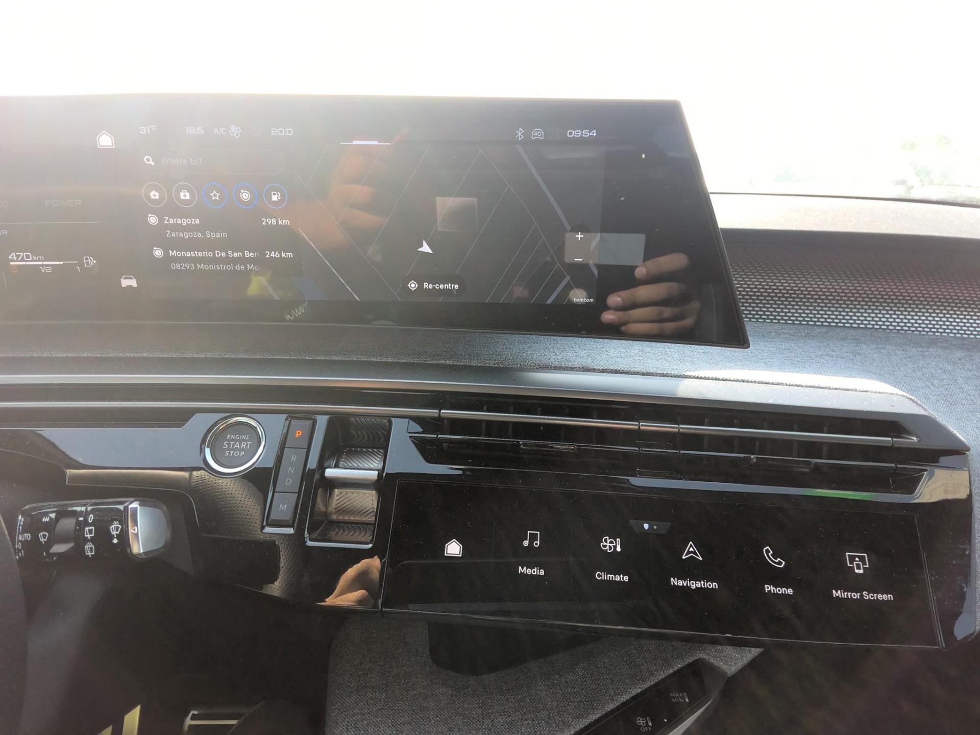 Peugeot 5008 Hybrid 136 e-DCS6 GT 2025