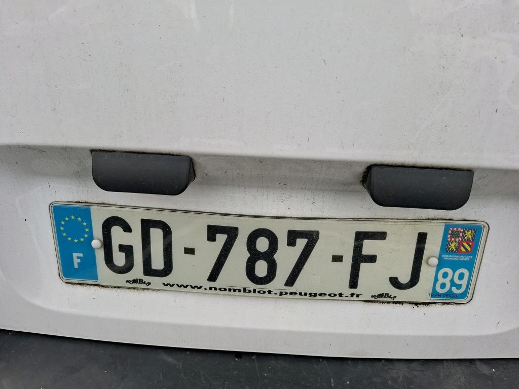 Peugeot PARTNER FOURGON STANDARD 650 KG BLUEHDI 100 S&S BVM5 ASPHALT 2021