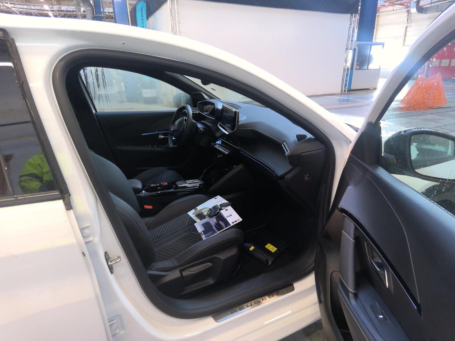 Peugeot 208 Electrique 156 ch 54 kWh GT 2024
