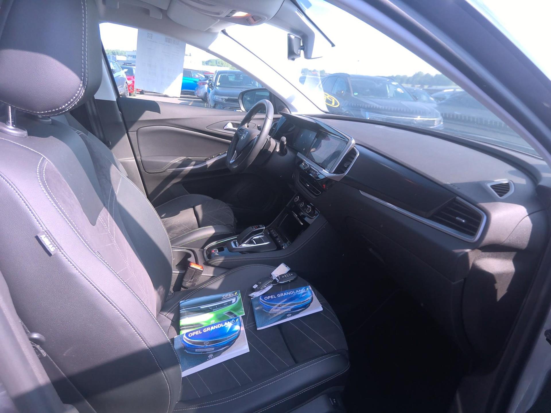 Opel Grandland Hybrid4 300 ch AWD BVA8 Ultimate 2022