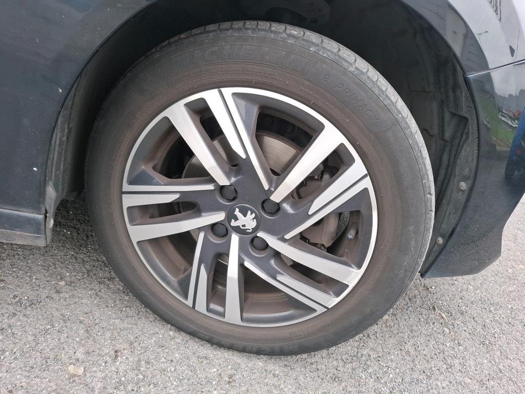 Peugeot 208 PureTech 100 S&S BVM6 Style 2023