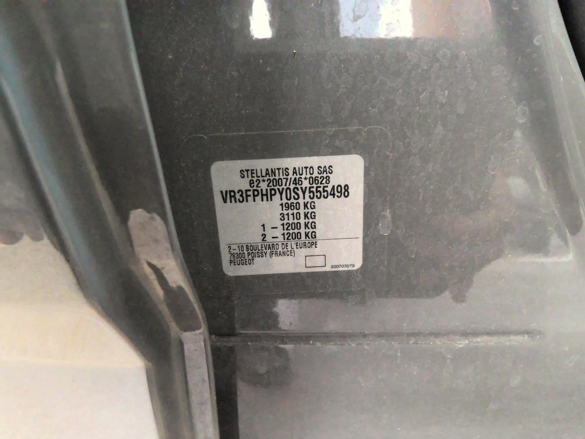 Peugeot 308 Hybrid 145 e-DCS6 GT 2025