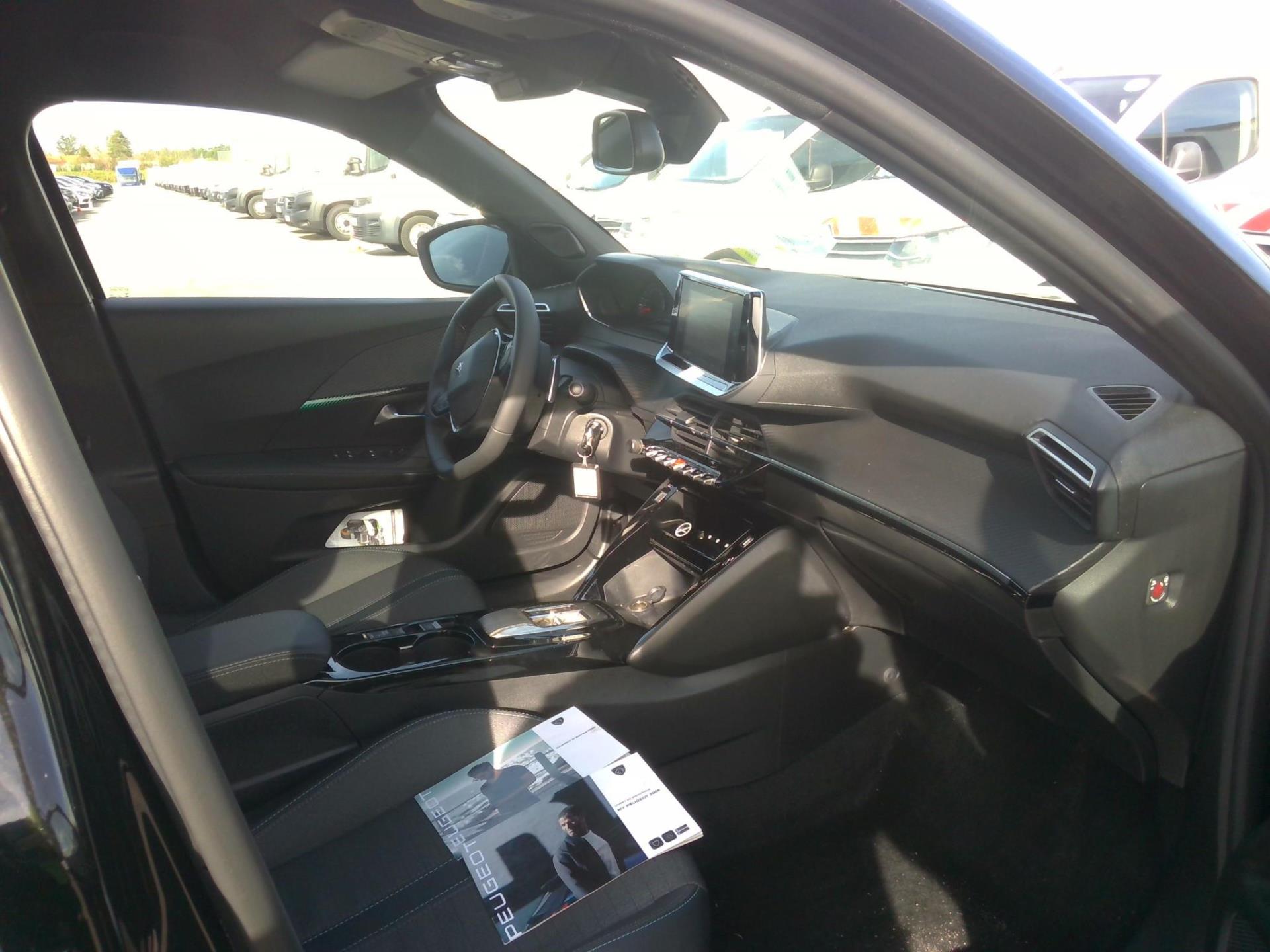 Peugeot 2008 BlueHDi 130 S&S EAT8 Allure 2023