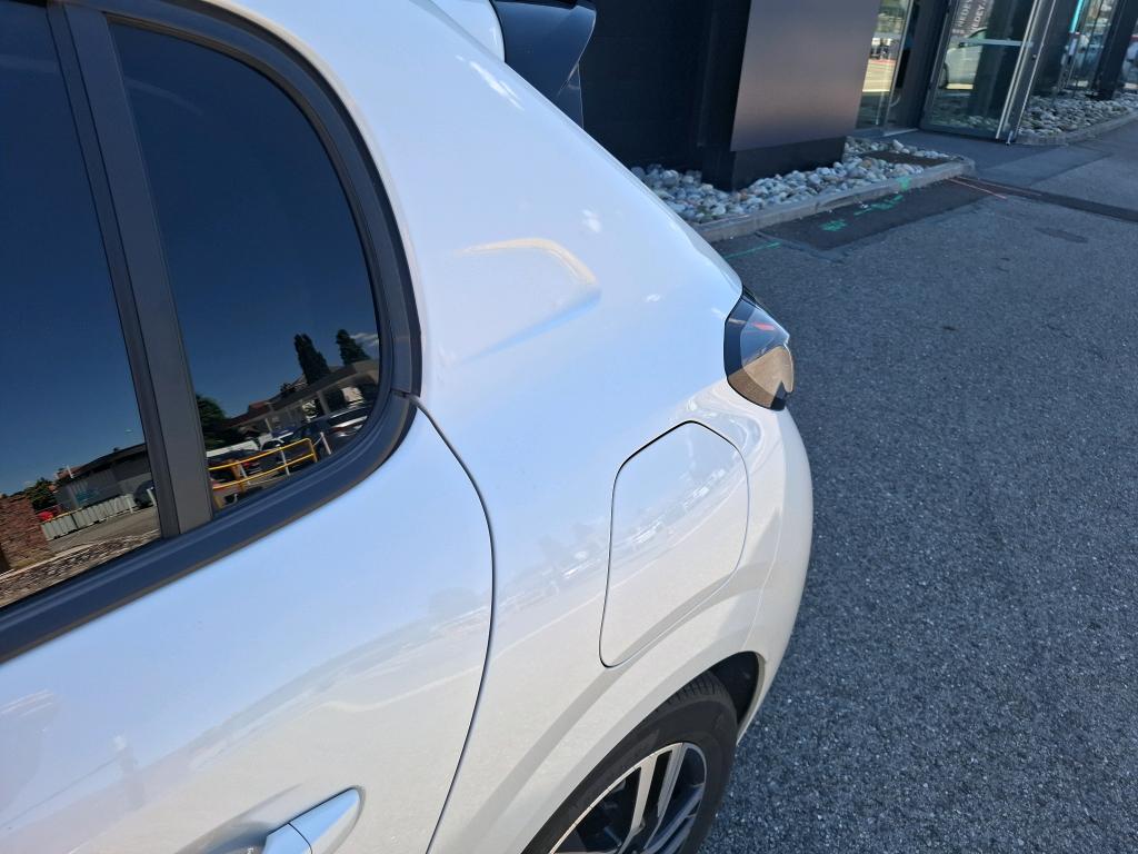 Peugeot 208 PureTech 100 S&S EAT8 Allure 2022