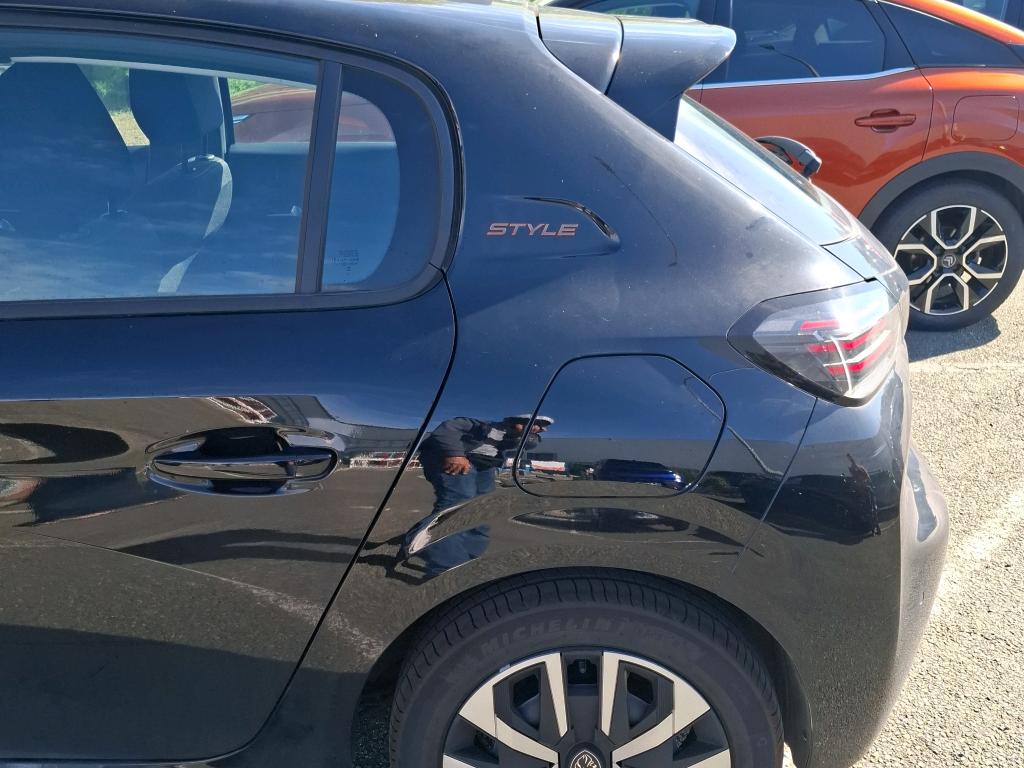 Peugeot 208 Hybrid 110 ch e-DCS6 Style 2025