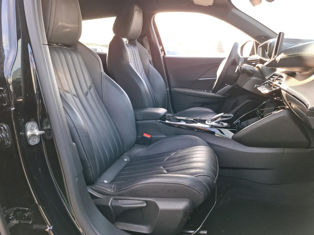 Peugeot 2008 PureTech 155 S&S EAT8 GT 2022