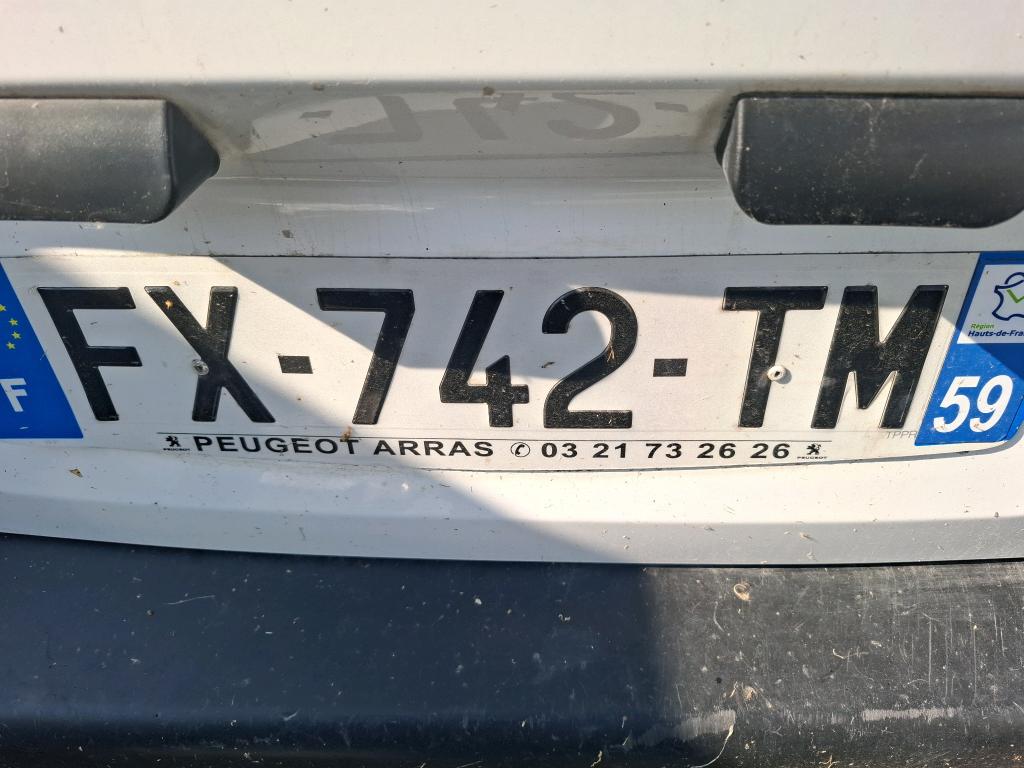 Peugeot PARTNER FOURGON STANDARD 650 KG BLUEHDI 100 S&S BVM5 ASPHALT 2021