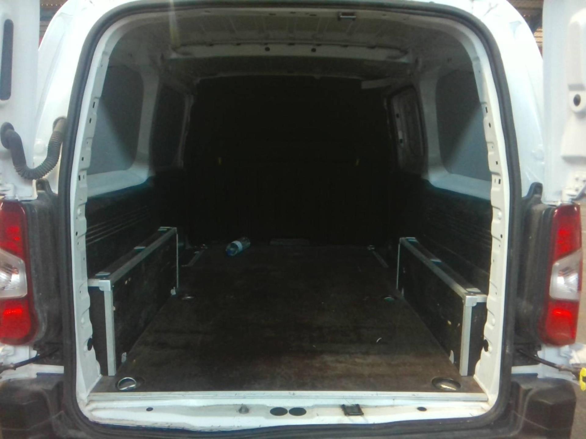 Peugeot PARTNER FOURGON XL 950 KG BLUEHDI 100 S&S BVM6  2024