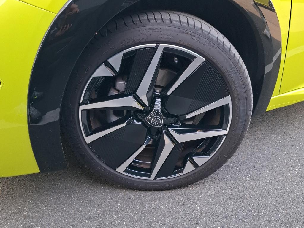 Peugeot 208 Hybrid 145 ch e-DCS6 GT Exclusive 2025
