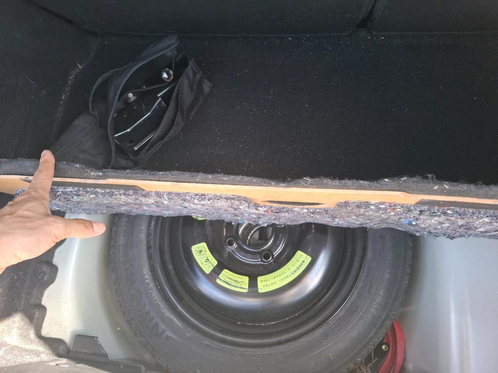 Peugeot 208 BlueHDi 100 S&S BVM6 Allure Business 2021