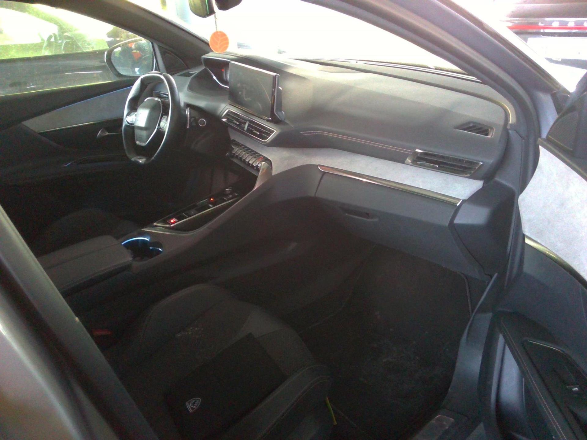 Peugeot 3008 BlueHDi 130ch S&S EAT8 GT 2023