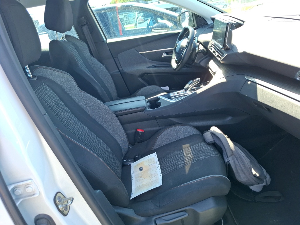 Peugeot 3008 BlueHDi 130ch S&S EAT8 Active Pack 2022