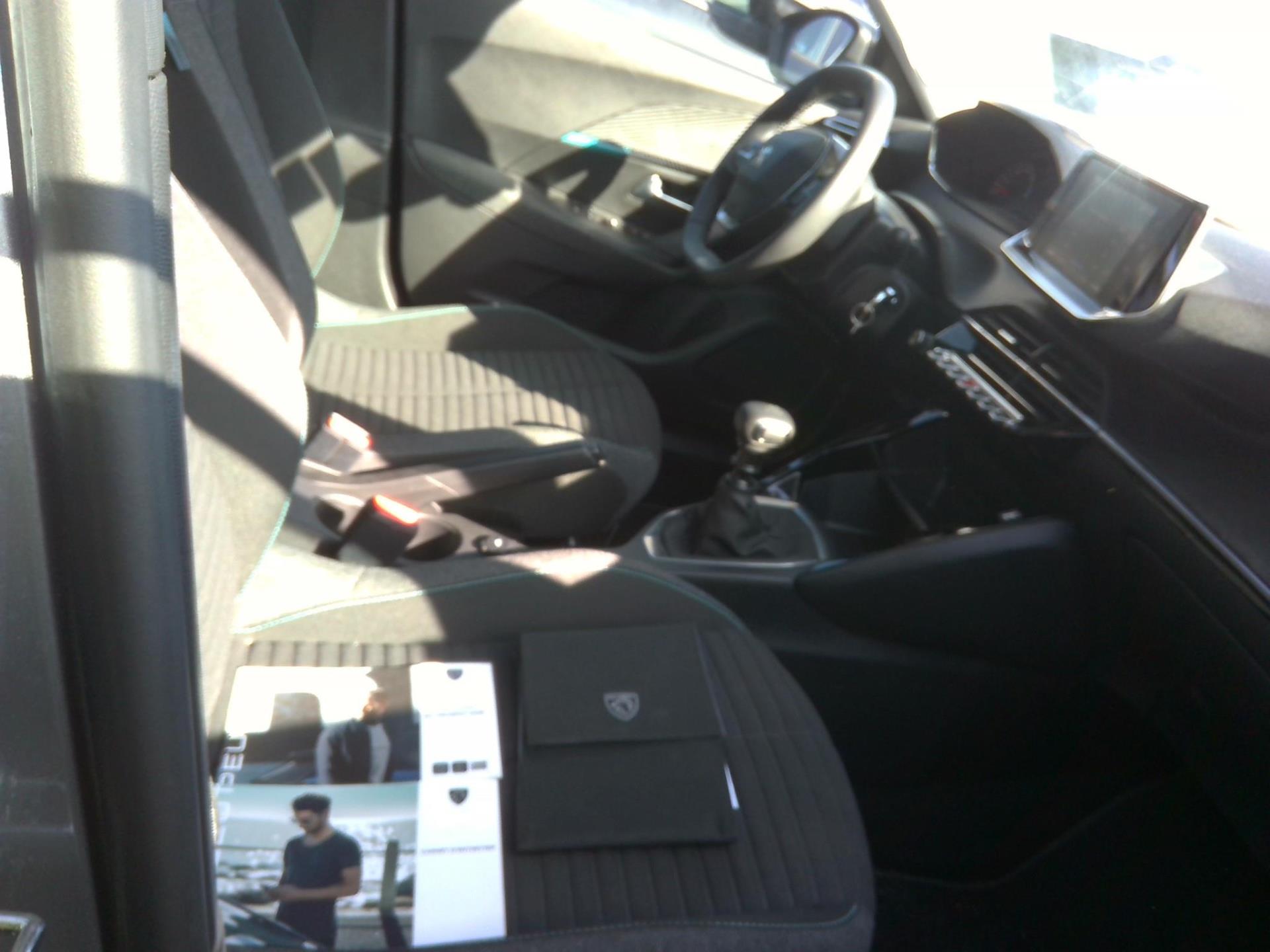 Peugeot 2008 PureTech 130 S&S BVM6 Style 2022