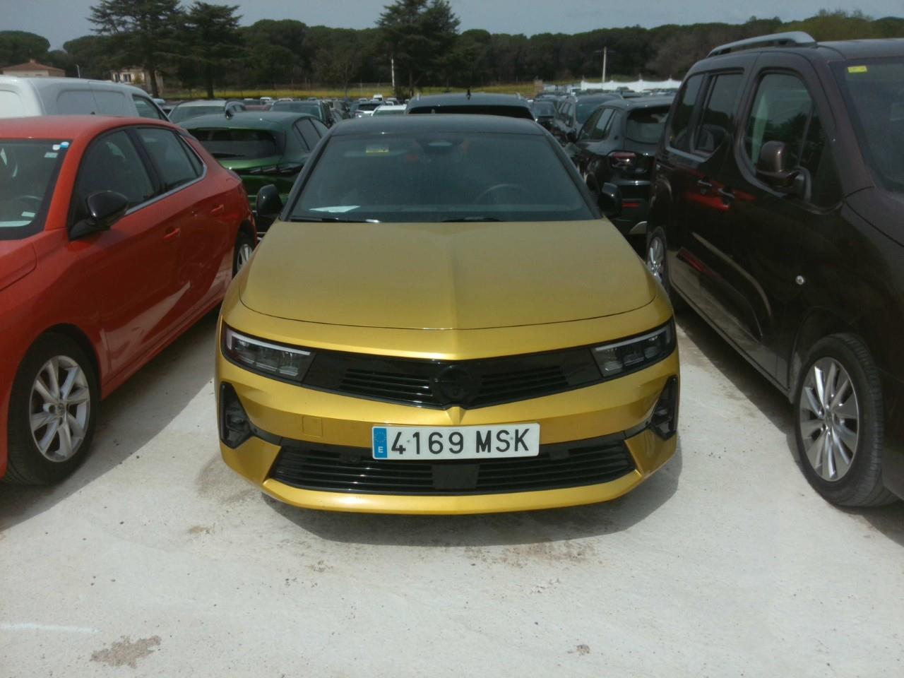Opel Astra Astra 5P GS 1.2T XHT MT6 S/S 130 CV (96kW)