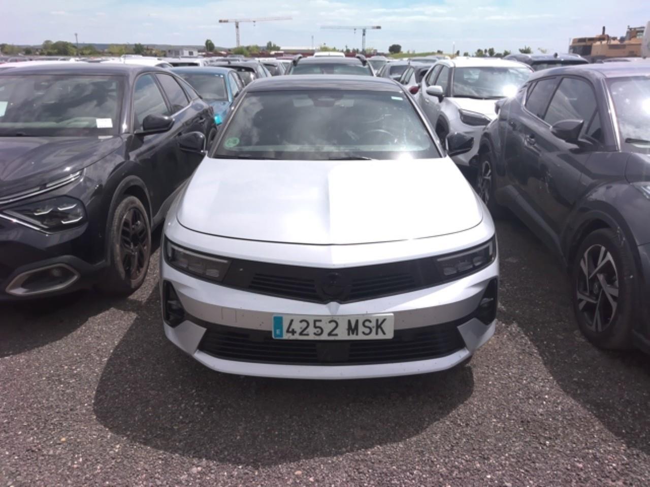 Opel Astra Astra 5P GS 1.2T XHT MT6 S/S 130 CV (96kW)