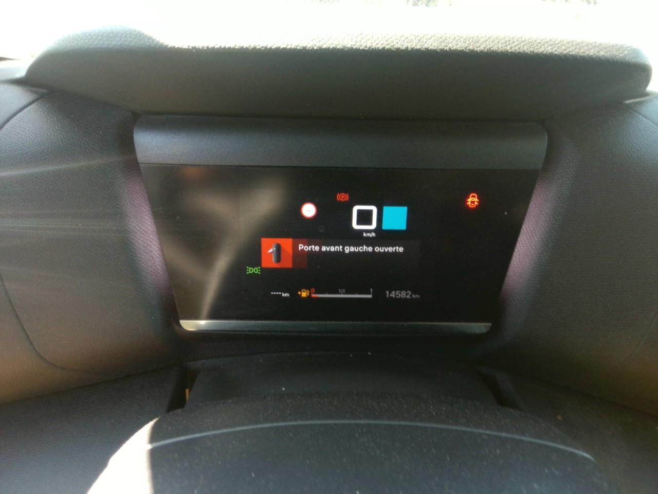 Foto Citroën C4 X 9