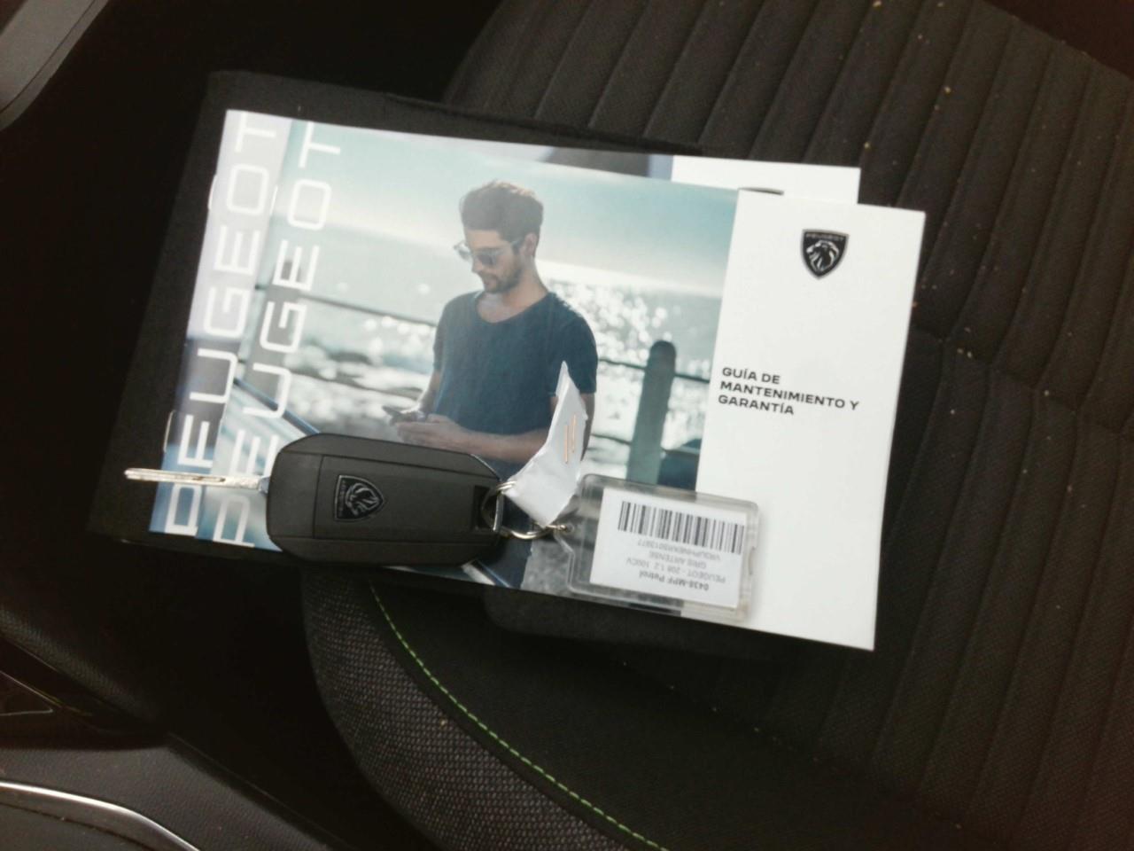 Foto Peugeot 308 8