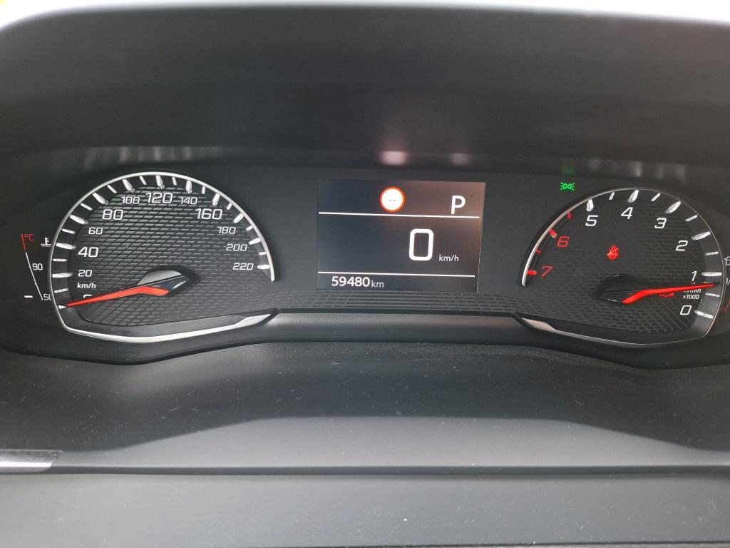 Peugeot 2008 BlueHDi 130 S&S EAT8 Allure 2022