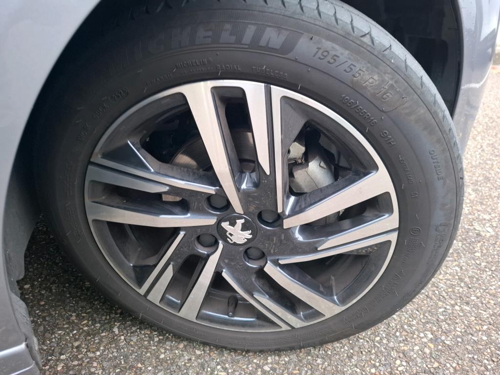 Peugeot 208 PureTech 75 S&S BVM5 Style 2023