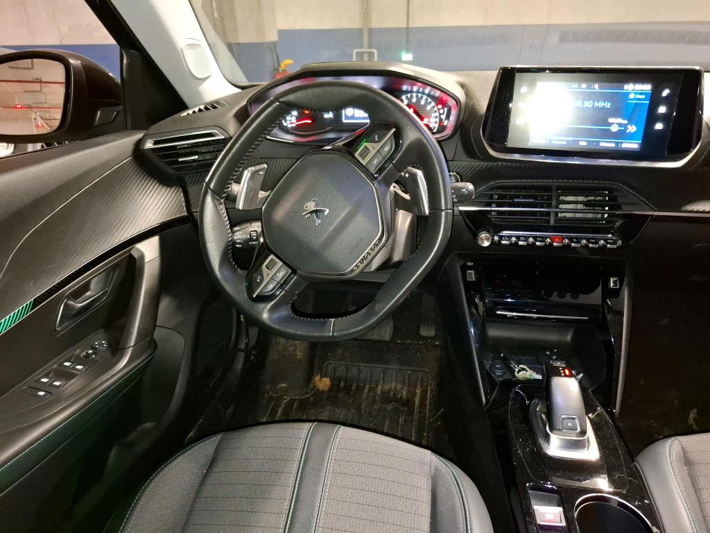 Peugeot 2008 BlueHDi 130 S&S EAT8 Allure 2021