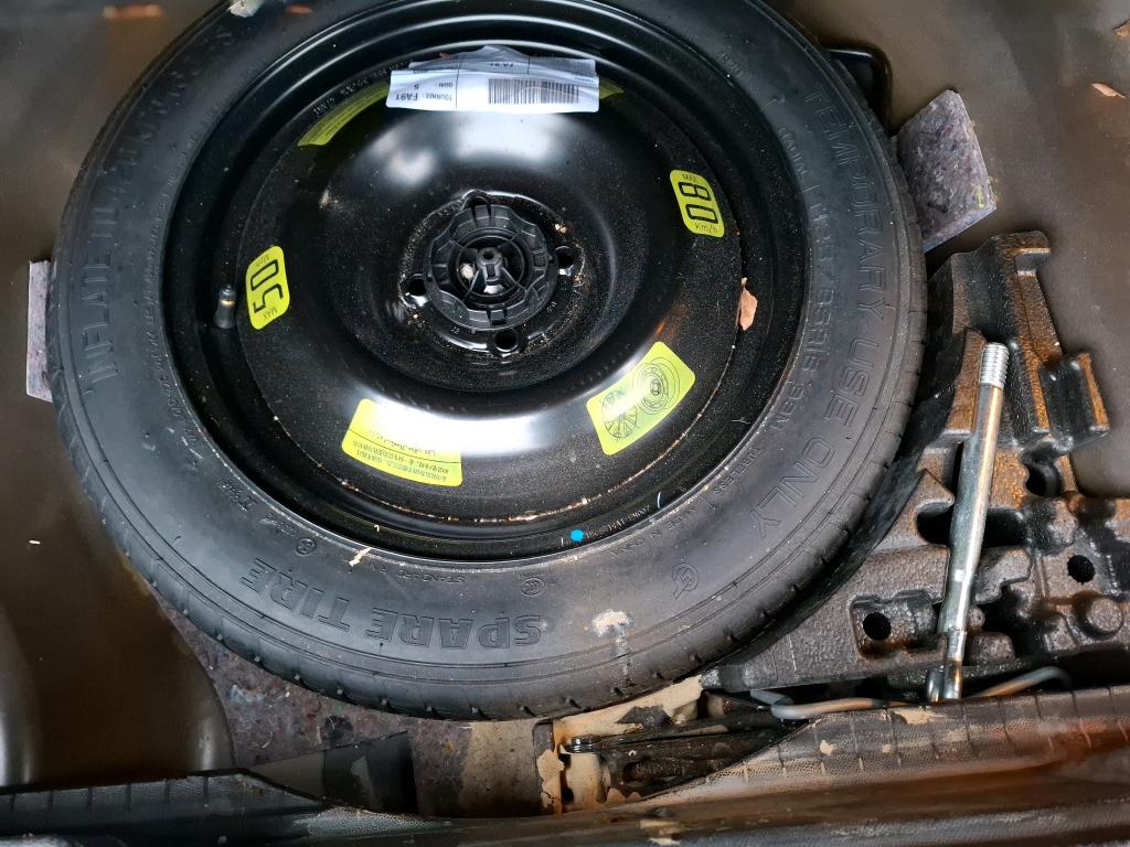 Peugeot 2008 BlueHDi 130 S&S EAT8 Allure 2021