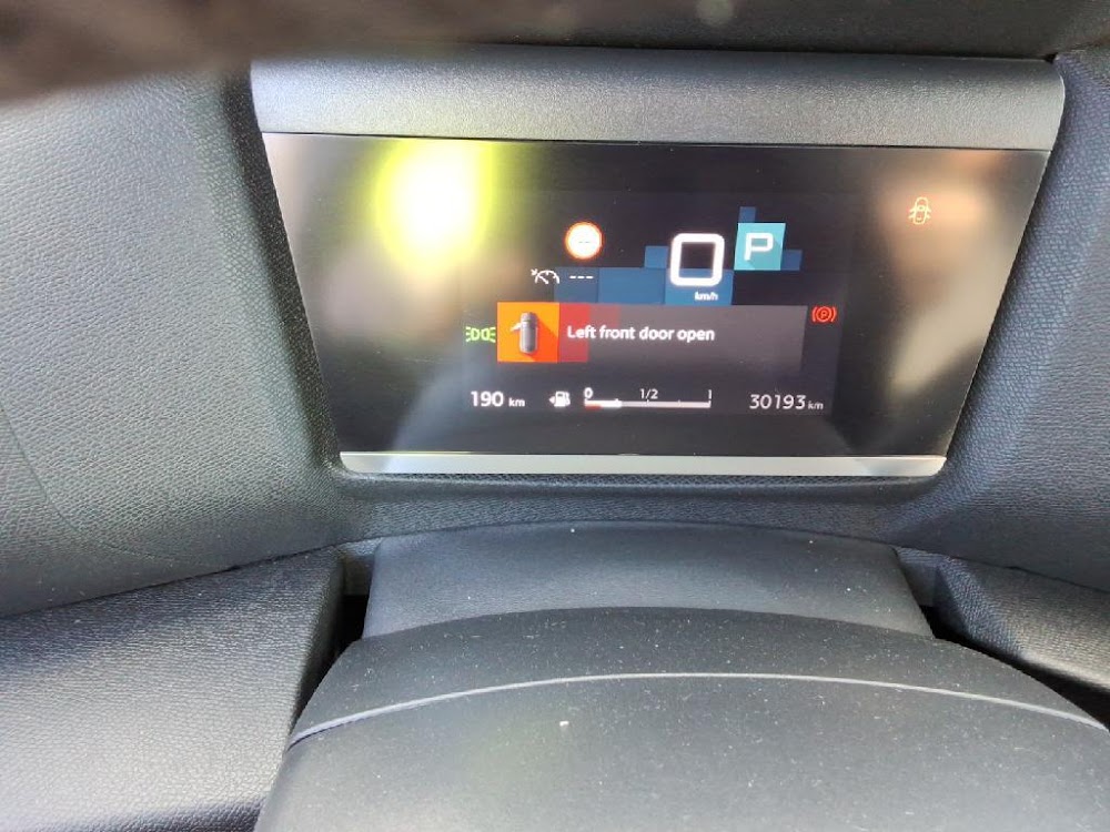 Foto Citroën C4 X 3