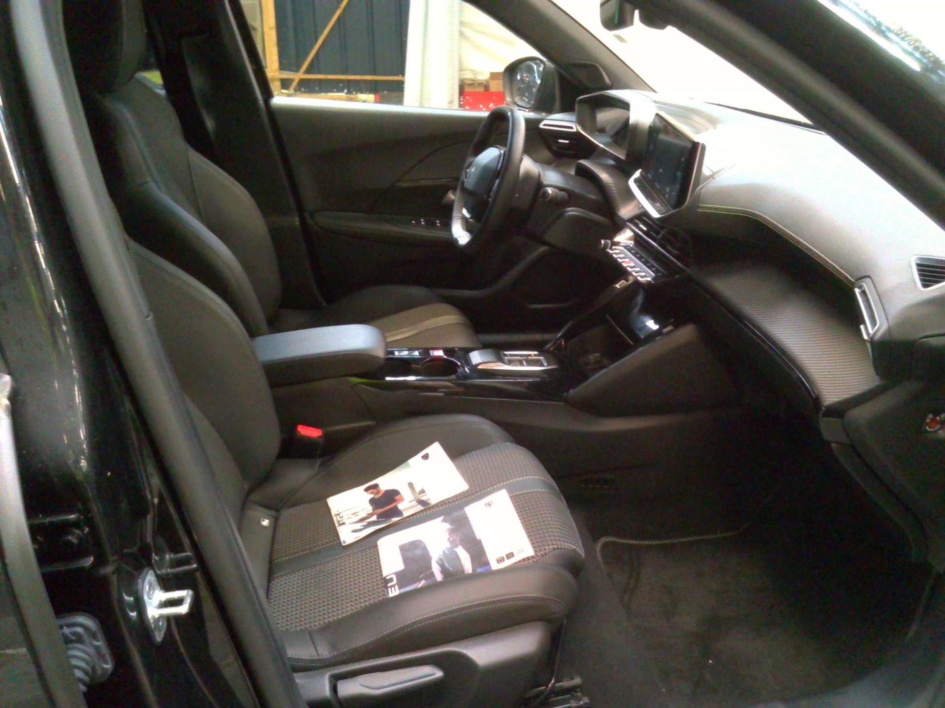 Peugeot 2008 Electrique 136 ch GT 2022