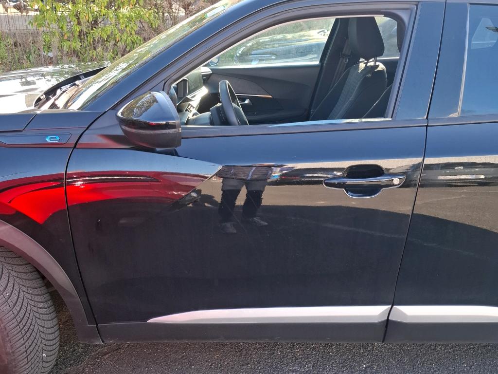Peugeot 2008 Electrique 136 ch Roadtrip 2023